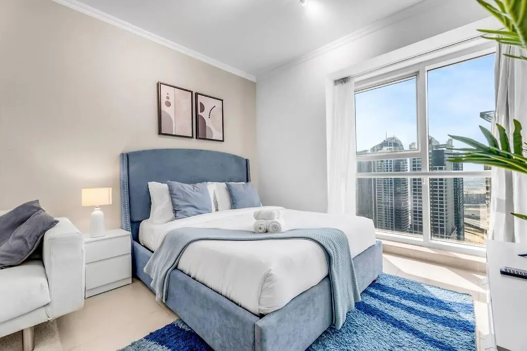 Апартаменты Waves - Charming Studio With Lake Views Close To Metro Дубай